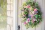 Gorgeous Spring Outdoor Wreaths for Your Home
