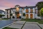 Discover Brentwood Luxury – Your Dream Home Awaits!