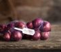 Get fresh red onions from Gwillimdale Farms. Get fresh red onions from Gwillimdale Farms.