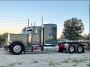 2000 Peterbilt 379 EXHD Semi-Tractor 2000 Peterbilt 379 EXHD Semi-Tractor