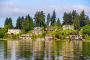 Move In Luxury Water Front Houses To Enjoy Scenic Beauty