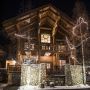 Resorts in Banff Canada with Panoramic Mountain Lake Views
